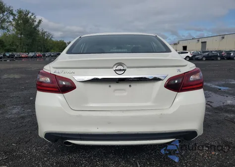 2017 Nissan Altima 2.5 z USA, uszkodzony, nr VIN 1N4AL3AP2HC482091
